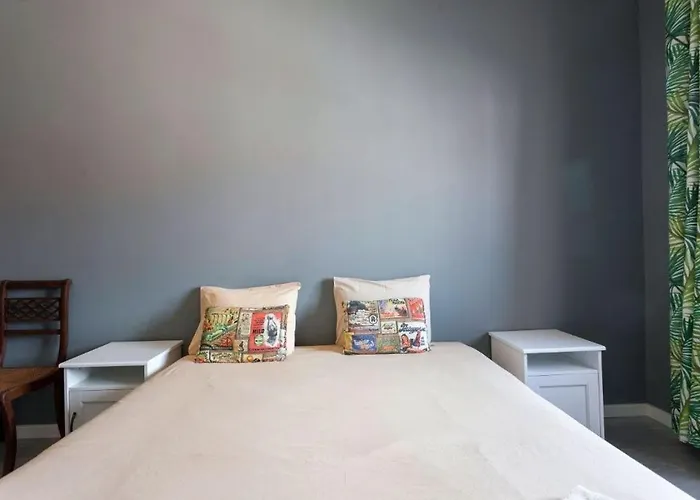 2-bedroom Flat In Moscavide Near Fil And Arena * Loures