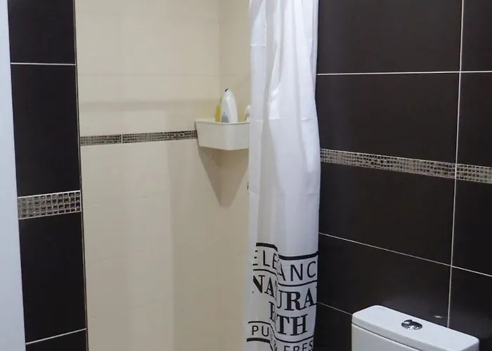 2-bedroom Flat In Moscavide Near Fil And Arena *