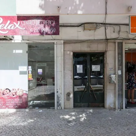 With 2 Bedrooms In Moscavide - Lisbon Lejlighed Loures