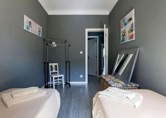 Апартаменты 2-bedroom Flat In Moscavide Near Fil And Arena *