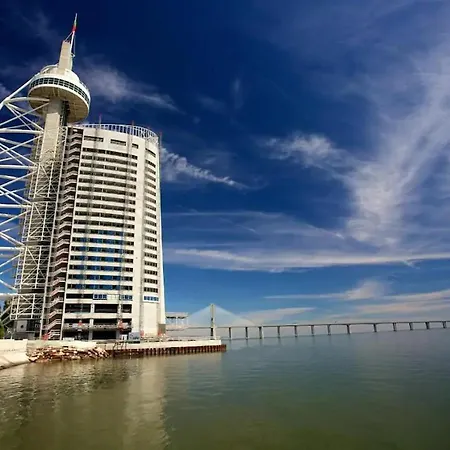 Be Local - With 2 Bedrooms In Moscavide - Apartment *