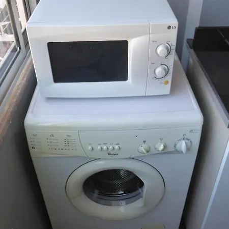 Be Local - With 2 Bedrooms In Moscavide - Apartment Lisbon