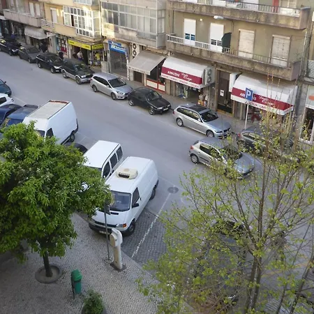 Be Local - With 2 Bedrooms In Moscavide - *