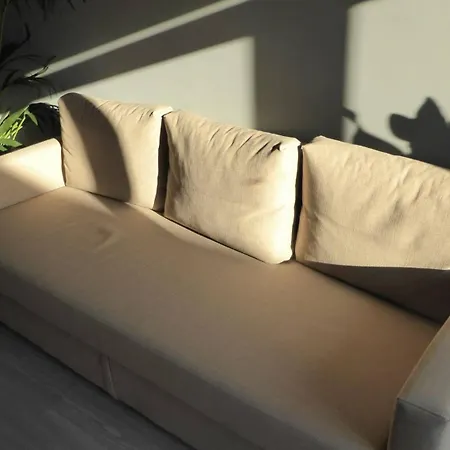 2-Bedroom Flat In Moscavide Near Fil And Arena דירה *