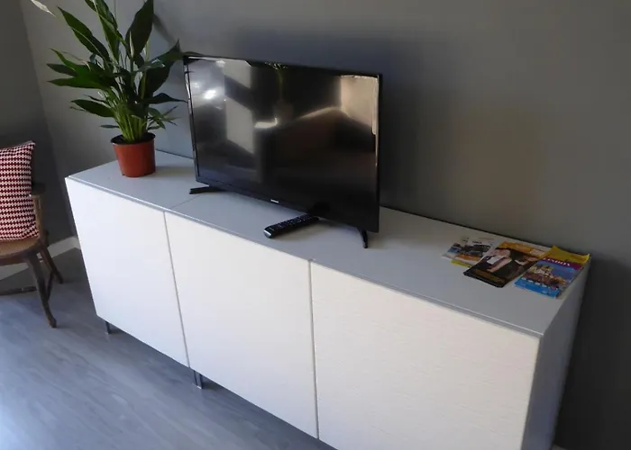 2-bedroom Flat In Moscavide Near Fil And Arena 公寓